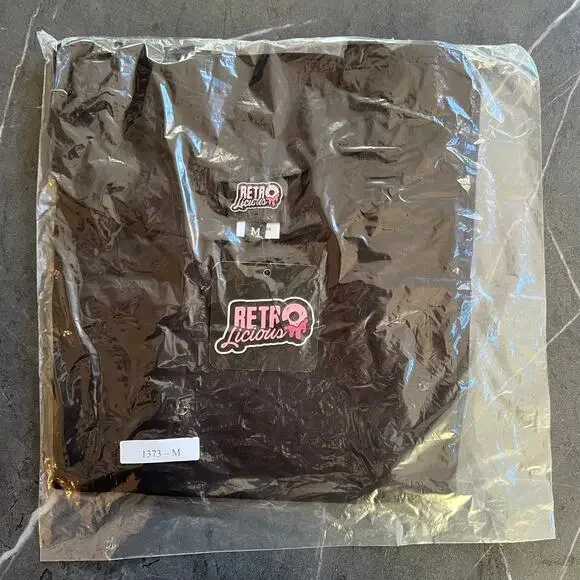 Retrolicious Retro Boat Neck Top in Black - Picture 7 of 10